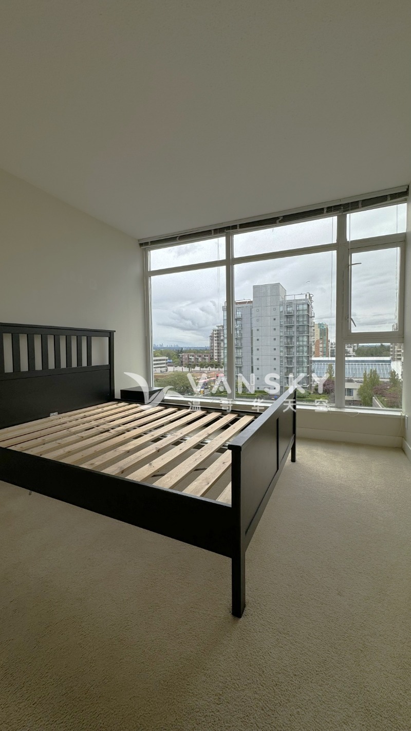 260411201356_主卧 1.jpg